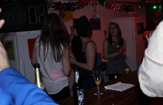 In der Sektbar - 13